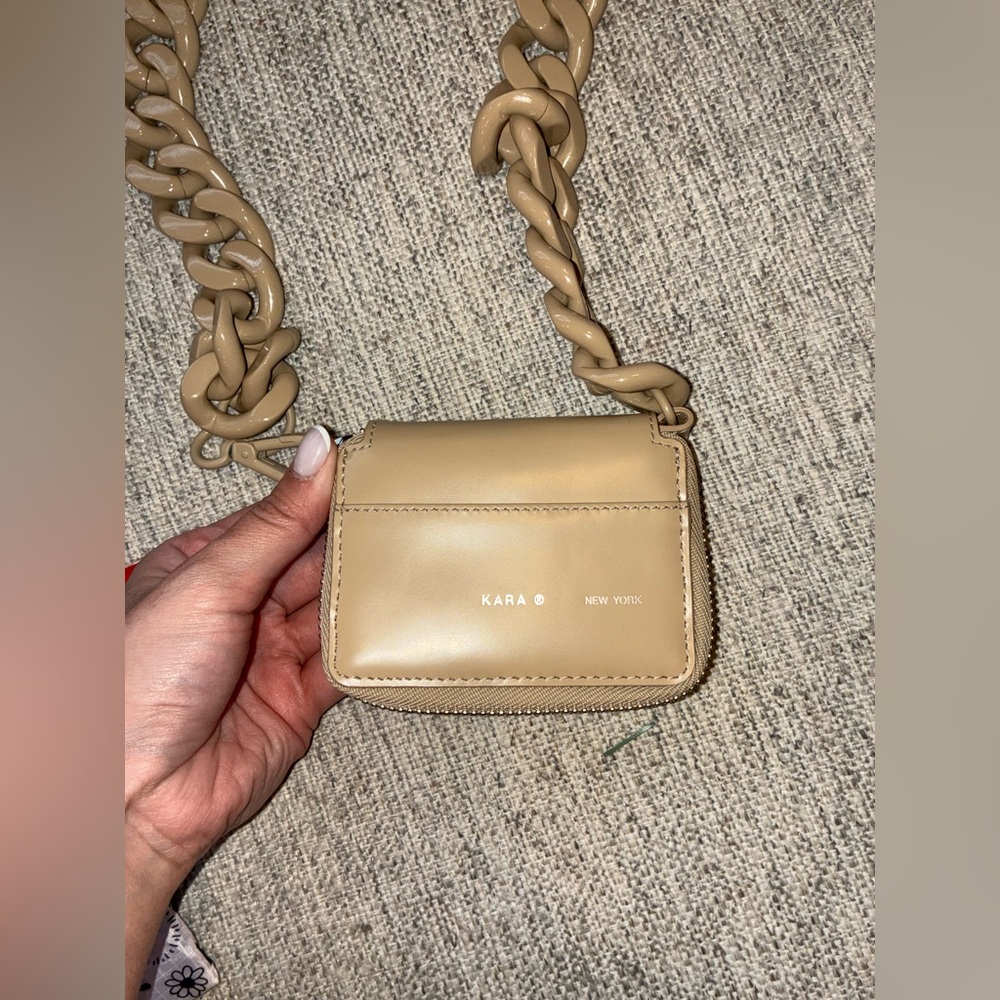 KARA Beige Mini Zip Key & Card Pouch with Chunky Chain Strap - Picture 3 of 8